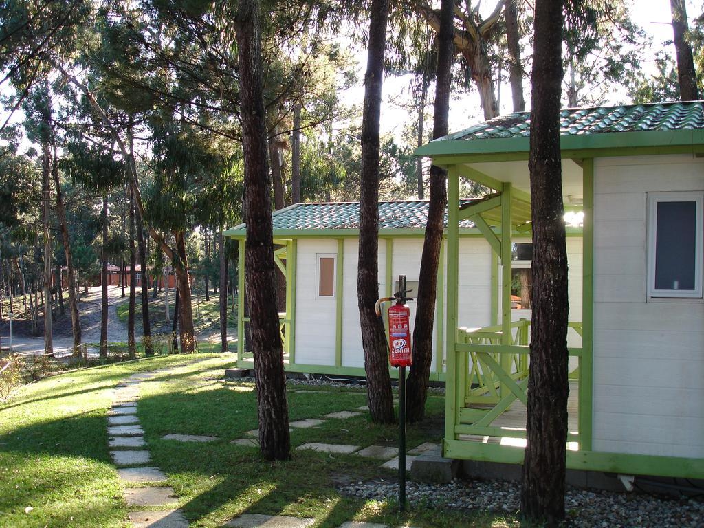 Parque De Campismo Orbitur Foz De Arelho. Hotel Foz do Arelho Ruang foto