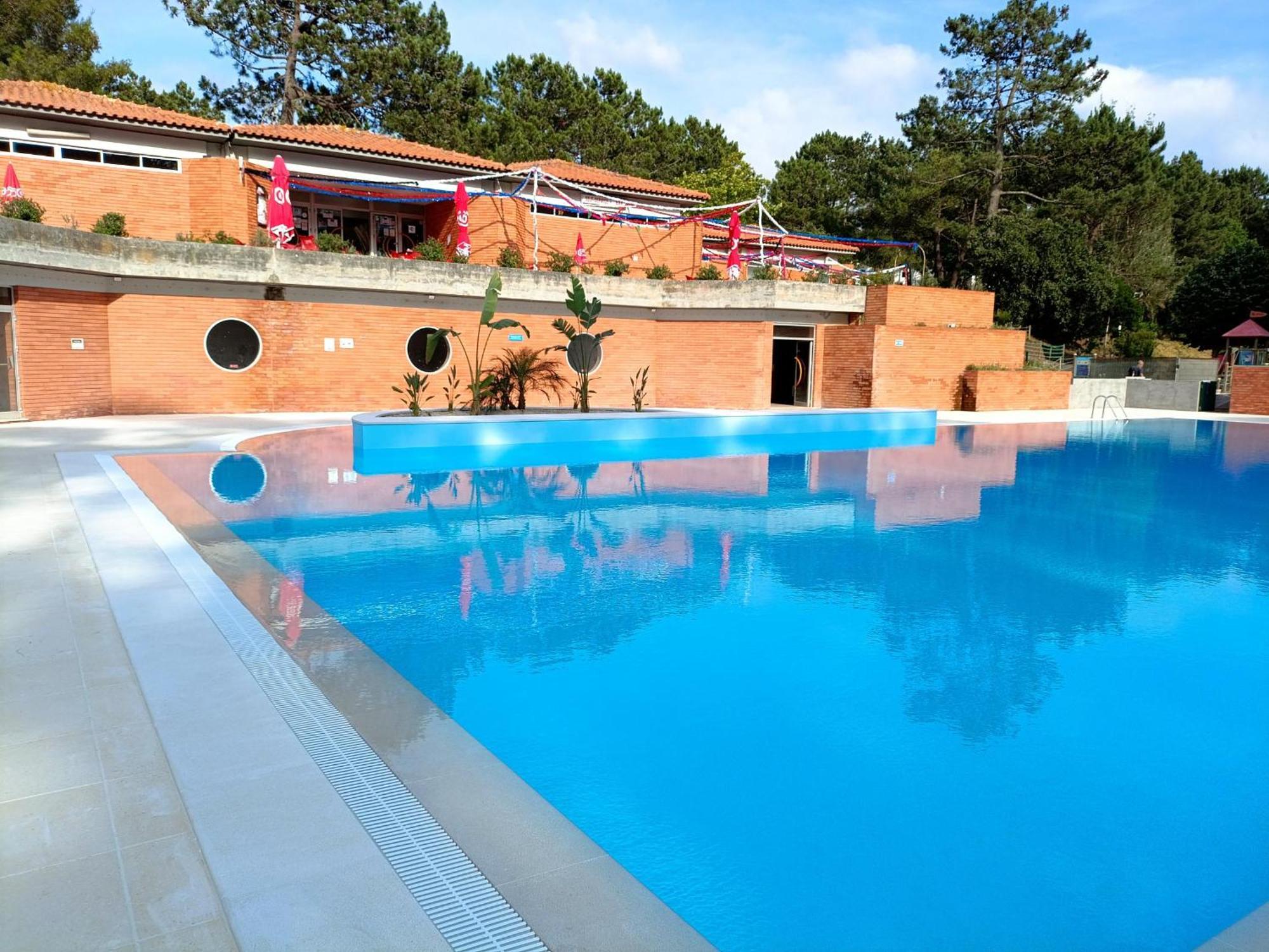 Parque De Campismo Orbitur Foz De Arelho. Hotel Foz do Arelho Bagian luar foto
